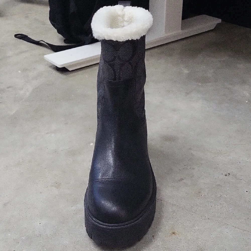 Coach Black and Gray Winter Boots Like New - Picture 1 of 5